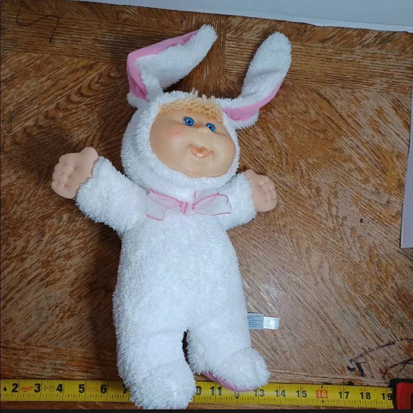 2006 Cabbage Patch Kids White Bunny Rabbit Pink Ears & Paws Blue Eyes 13”. - Picture 2 of 7